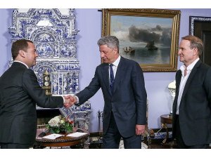 Rusya Başbakanı Medvedev, Ukraynalı muhalif lider Boyko ile görüştü