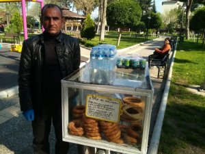 Ekmek teknesini çaldılar, hırsız durumuna düştü