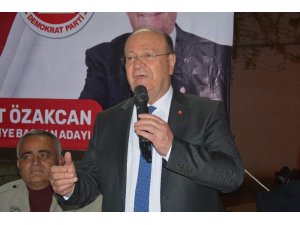 Özakcan; "Duvardan kaldırsalar da gönüllerden kaldıramazlar"