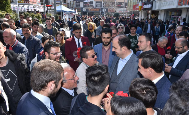 Konevi’den Mevlana’ya yürüyerek Konyalılarla buluştular