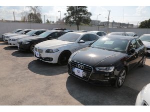 Yasa dışı bahisçilerin 2.1 milyon liralık lüks otomobilleri