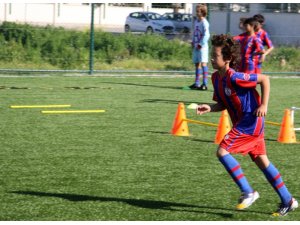 Türkiye’de 2019 yılının en genç lisanlı futbolcusu Antalya’dan