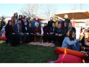 Başkan Işık Gürsu’lu kadınlarla beş çayında buluştu