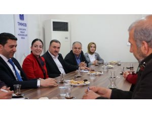 Essum Aslan, inşaat mühendislerine projelerini anlattı