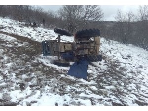 Traktör altında kalan 2 çiftçi hayatını kaybetti