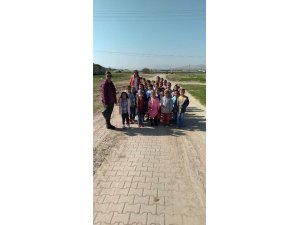 Minik öğrencilerden yaşlılara ziyaret