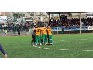 Malatya Yeşilyurt Belediyespor lidere patladı