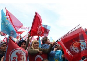 DP lideri Uysal: "Tükettiğinden daha fazla üreten bir ülke olmak zorundayız"