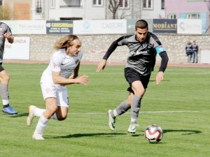 TFF 2. Lig: İnegölspor: 5 - Manisaspor: 1