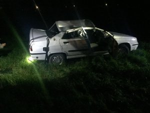 Kontrolden çıkan otomobil takla attı, 2 kişi yaralandı