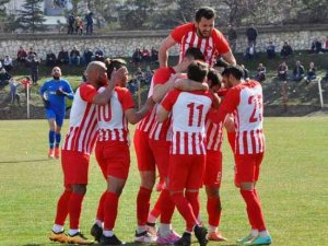 Akşehirspor liderliği pekiştirdi