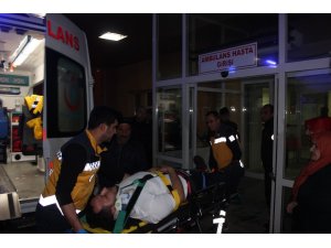 Karayolunda buzlanma zincirleme kaza getirdi:11 yaralı