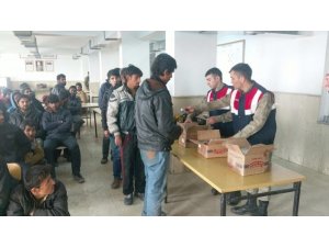 Van’da 69 kaçak göçmen yakalandı