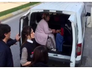 El falı bakma bahanesiyle yankesicilik yapan 2 şüpheli yakalandı