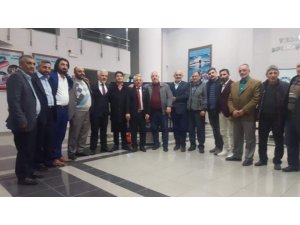 Özbek seçim çalışmalarına gece de devam ediyor