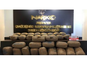 Sebze kasalarında 34 kilogram uyuşturucu ele geçirildi