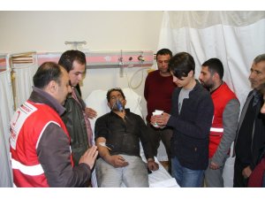 Yangında tavanı çöken evde can pazarı