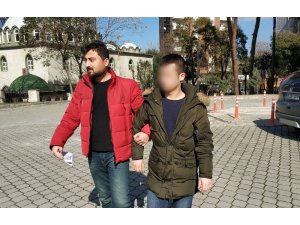 Bir kişiyi bıçakla yaralayan gence tutuklama