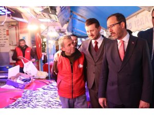 Bakan Kasapoğlu, Hamamyolu esnafını ziyaret etti