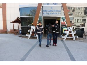 Sevgilisine ait otomobille hırsızlık yapan şahıs ve arkadaşı tutuklandı