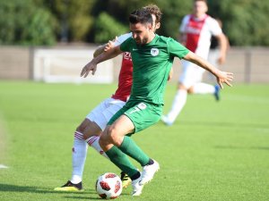 Ömer Ali Şahiner forvetleri solladı