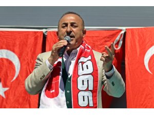 Çavuşoğlu: "Avrupa Birliği bile tepki gösteriyor da bazı Arap ülkeleri Amerika ve İsrail korkusundan sesini çıkaramıyor"