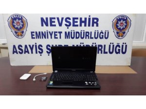 Gezici Halk Kütüphane otobüsünden hırsızlık yapan 2 kişi yakalandı
