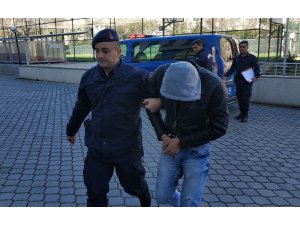Cezaevi ziyaretinde hırsızlık yaptı