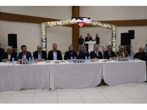 Bakan Selçuk, Siirt’te iş adamlarıyla bir araya geldi