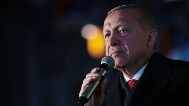 Erdoğan: Ayasofya'yı tekrar aslına rücu ettiririz!