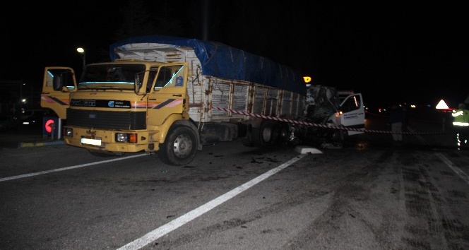 Minibüs kazasında ölenlerin kimlikleri belirlendi