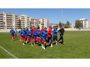 Türkiye liglerindeki tek namağlup takım ’Medcem Silifke Belediyespor’