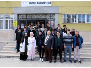 Biyonik kol hayali yeni okulunda gerçek oldu