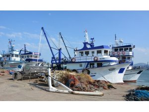 Balıkçı teknesinden mazot hırsızlığına 3 tutuklama