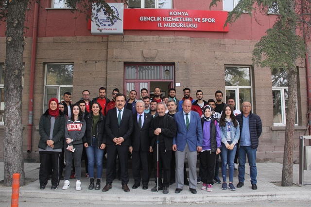 Görme engelliler antrenörlerinden ziyaret