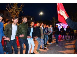 Başkan Görmez, halaylarla karşılandı