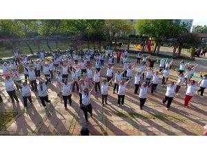 Seçim şarkısıyla spor yaptılar