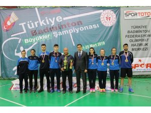 Badminton Şampiyonası’na Erzincan damgasını vurdu
