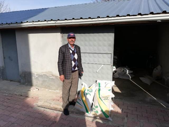 Yalıhüyük çiftçisine tohum dağıtıldı