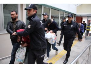HDP mitinginde gözaltına alınan 8 kişi adliyeye sevk edildi