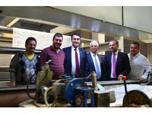 Dündar’dan fabrika ziyareti