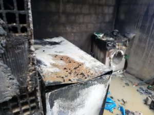Anne 3 çocuğunu alevlerin arasından kurtardı