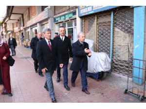 Alan, Fevkani köprüaltı esnafını ziyaret etti: “Yıkmak için değil yapmak için geliyoruz”