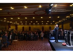 Mevlüt Uysal’dan Ekrem İmamoğlu’na “İlk Görüşte Aşk” yanıtı