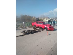 Otomobilin Filyos Çayı’na uçmasını bariyer engelledi