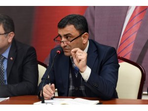 AK Parti Ortahisar İlçe Başkanı Temel Altunbaş mahalle başkanlarıyla toplandı