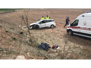 Trafik kazasında bir aile yok oluyordu