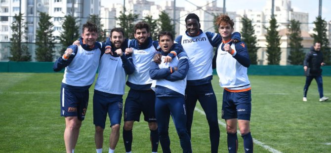 Medipol Başakşehir'de Atiker Konyaspor maçı hazırlıkları