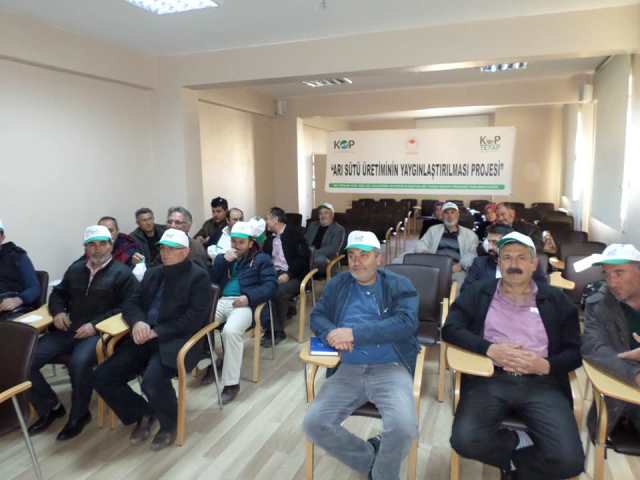 Bal üreticilerine eğitim verildi