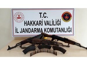 Yüksekova kırsalında silah ele geçirildi